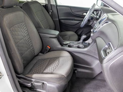 Used 2021 Chevrolet Equinox LT w/ LPO, Cargo Package AWD/4WD image 36