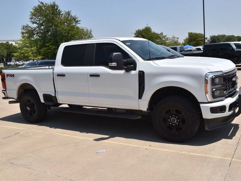 Used 2023 Ford F250 XL w/ STX Appearance Package AWD/4WD image 5