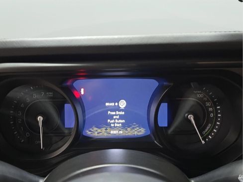 Used 2025 Jeep Wrangler Unlimited Sahara AWD/4WD image 11