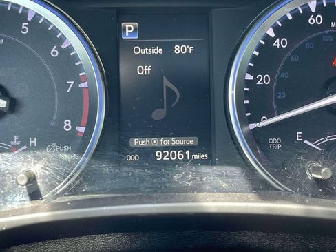 Used 2017 Toyota Highlander XLE AWD/4WD image 27