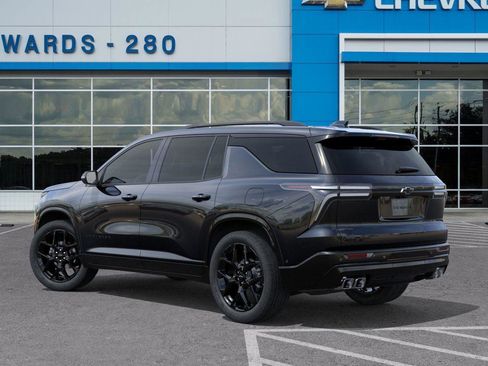 New 2026 Chevrolet Traverse RS w/ LPO, Floor Liner Package image 3
