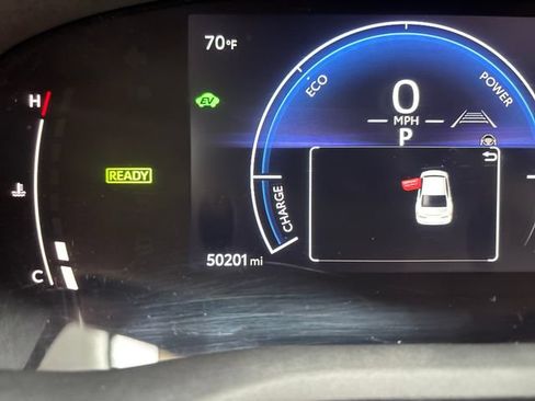 Used 2025 Toyota Camry LE FWD image 18