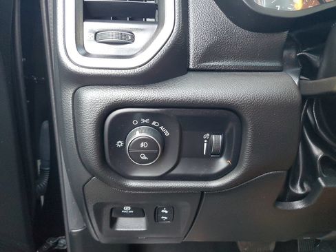 Used 2023 RAM 1500 Big Horn RWD image 30
