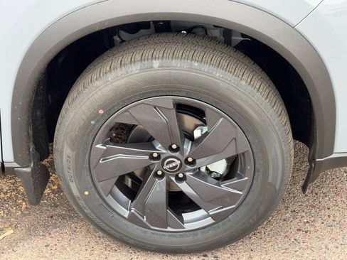 New 2026 Nissan Rogue SV image 10