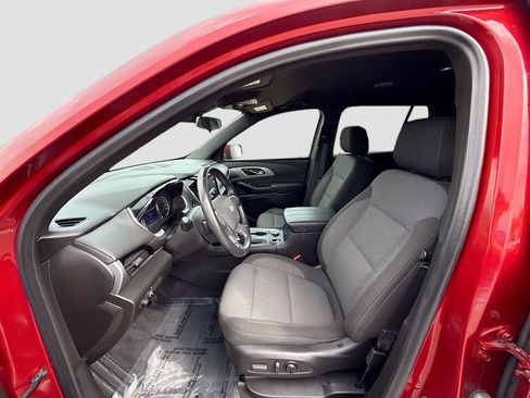 Used 2022 Chevrolet Traverse LT image 18