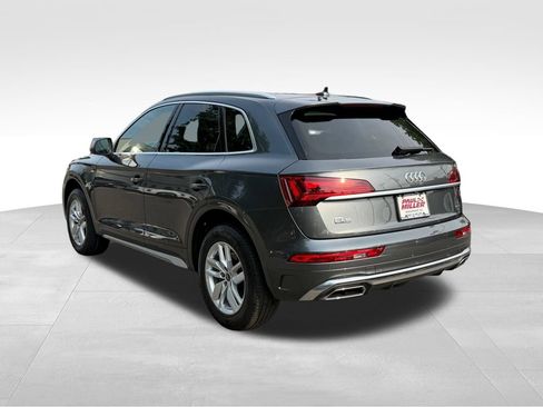 Certified 2023 Audi Q5 2.0T Premium w/ Convenience Package AWD/4WD image 5