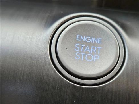 Used 2024 Hyundai Kona SEL image 14