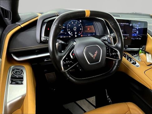 Used 2021 Chevrolet Corvette Stingray Preferred Cpe w/ Engine Appearance Package RWD image 7