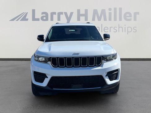 New 2026 Jeep Grand Cherokee Laredo X image 8