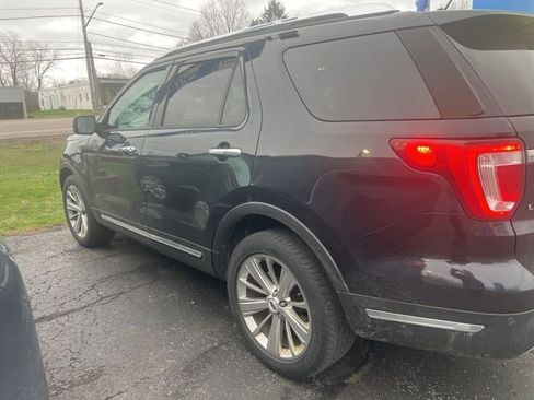 Used 2019 Ford Explorer Limited w/ Class III Trailer Tow Package AWD/4WD image 3
