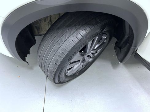 Used 2023 Nissan Pathfinder SV image 25