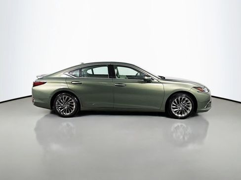 Certified 2024 Lexus ES 300h Ultra Luxury w/ Accessory Package (Z2) FWD image 4