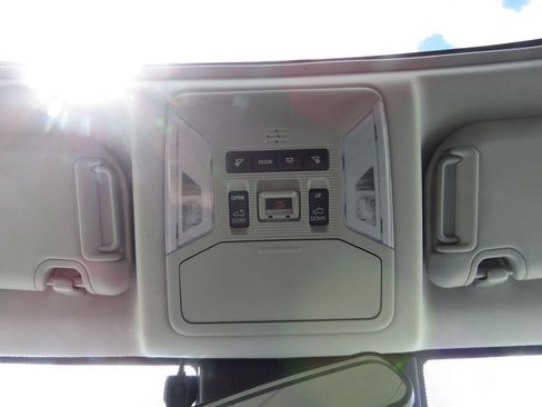 Used 2020 Toyota RAV4 XLE w/ Convenience Package AWD/4WD image 27