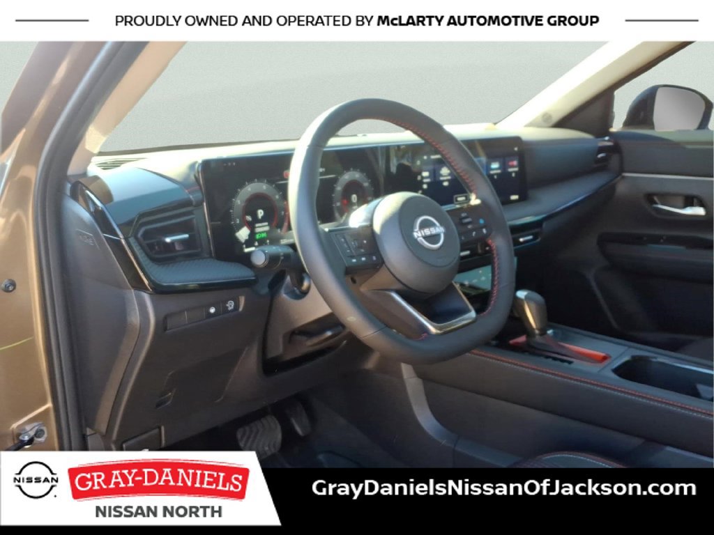 Certified 2027 Nissan Kicks SR FWD image 11
