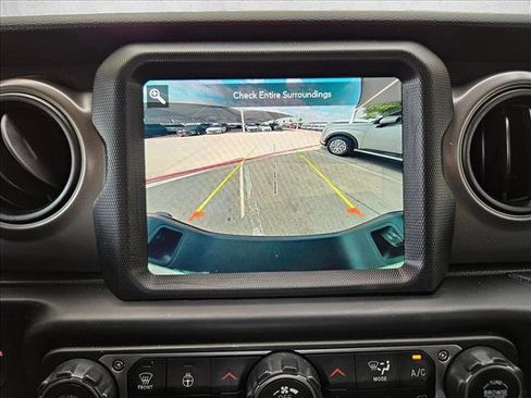 Used 2022 Jeep Gladiator Sport AWD/4WD image 12