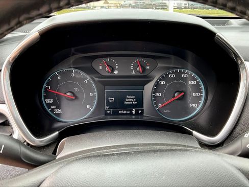 Used 2018 Chevrolet Equinox LT FWD image 22