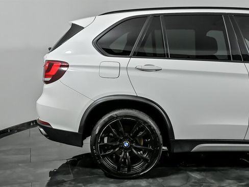 Used 2018 BMW X5 xDrive50i AWD/4WD image 11