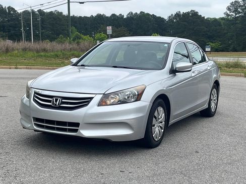 Used 2012 Honda Accord LX image 2
