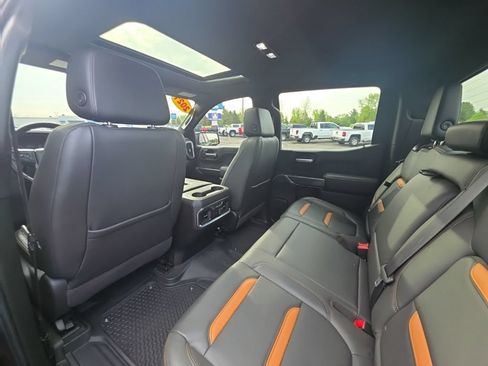 Used 2021 GMC Sierra 1500 AT4 w/ AT4 Premium Package AWD/4WD image 16