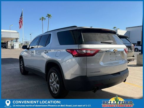 Used 2019 Chevrolet Traverse LT FWD image 3
