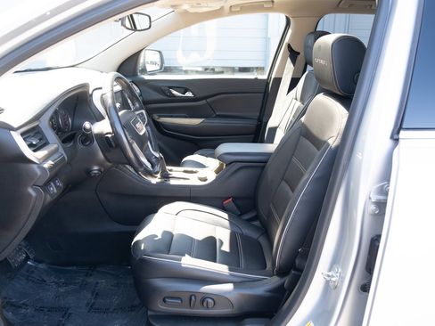 Used 2019 GMC Acadia Denali w/ GMC Pro Grade Package AWD/4WD image 10
