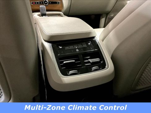Used 2022 Volvo XC90 T8 Inscription Expression w/ Advanced Package AWD/4WD image 10