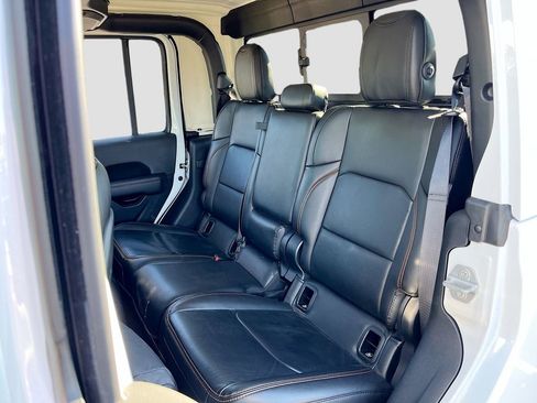 Certified 2023 Jeep Gladiator Mojave w/ LED Lighting Group image 24