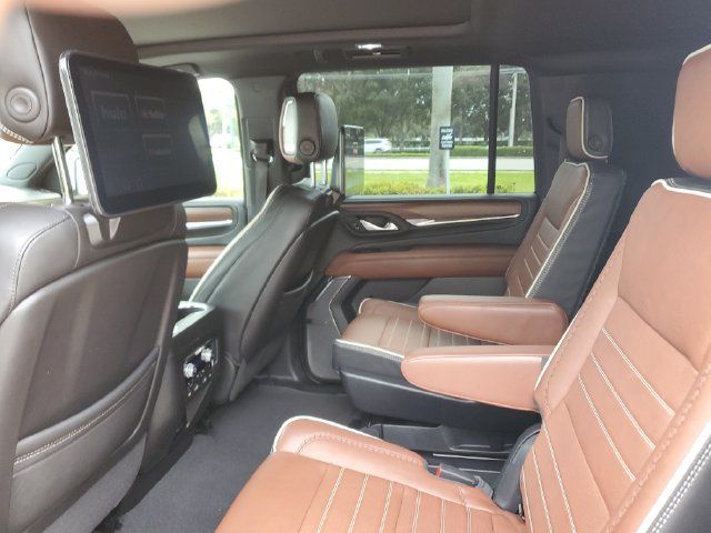 Certified 2023 GMC Yukon XL Denali Ultimate AWD/4WD image 14