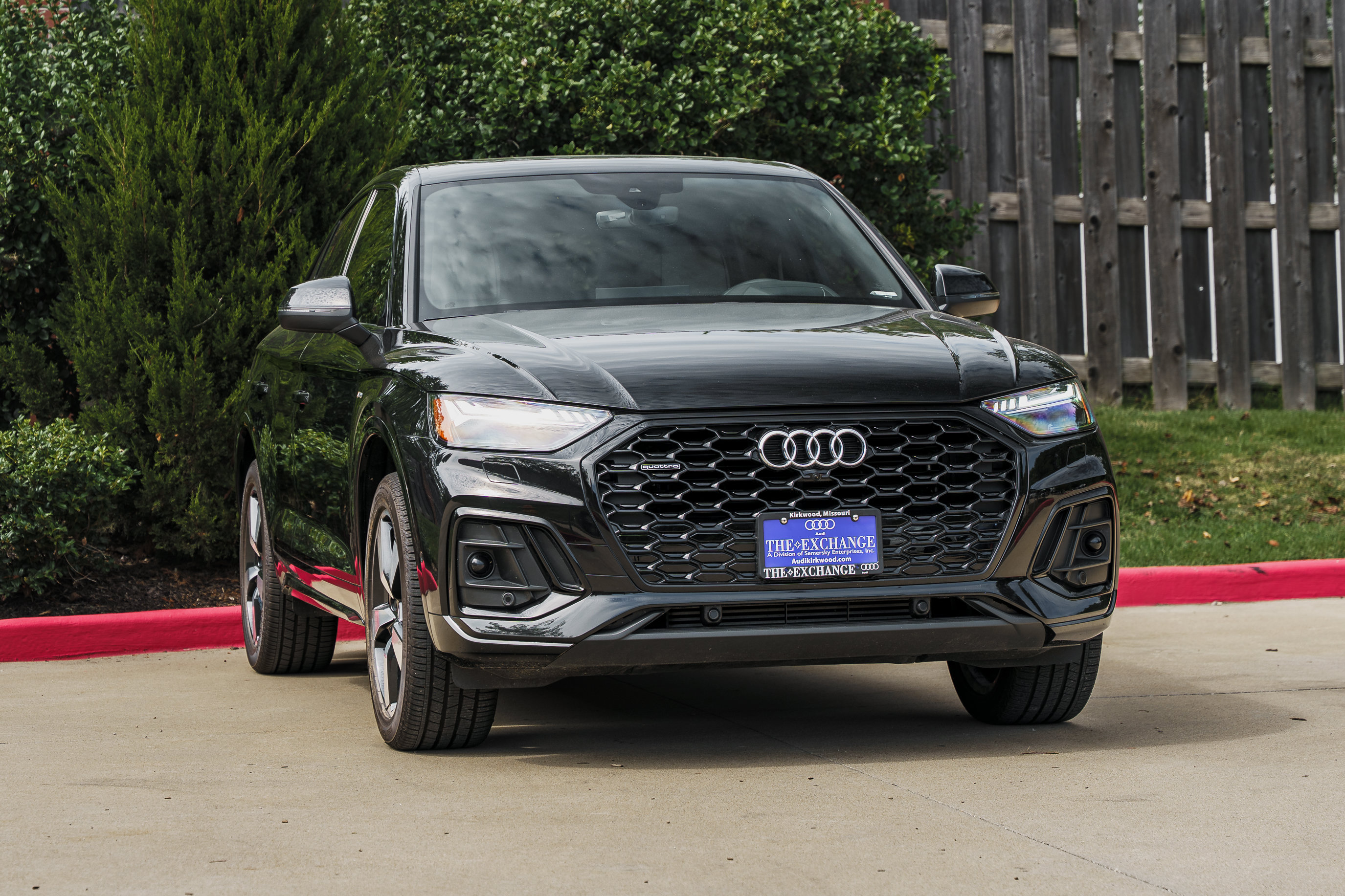 Used 2023 Audi Q5 2.0T Prestige w/ Prestige Package AWD/4WD image 2
