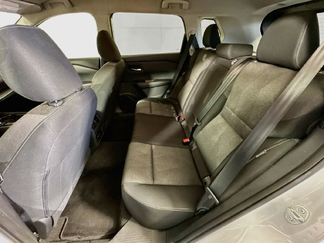 Used 2024 Nissan Rogue SV FWD image 21