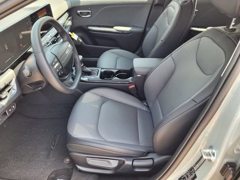 New 2026 Kia K4 EX FWD image 8