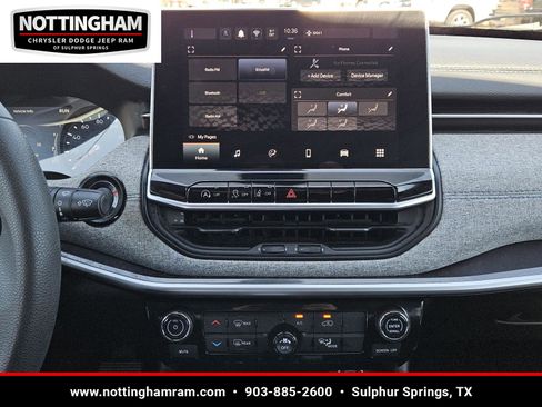 Used 2024 Jeep Compass Sport image 12