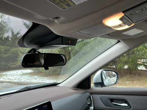 Certified 2022 Nissan Rogue SV image 21