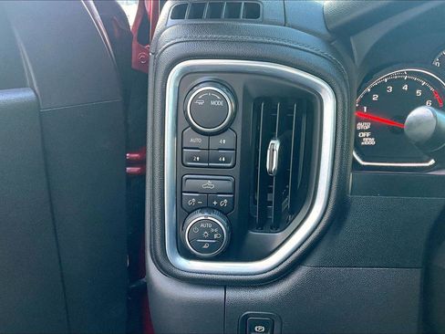 Used 2022 Chevrolet Silverado 1500 LT image 31