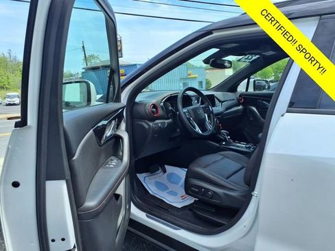 Certified 2022 Chevrolet Blazer RS w/ Enhanced Convenience Package image 9