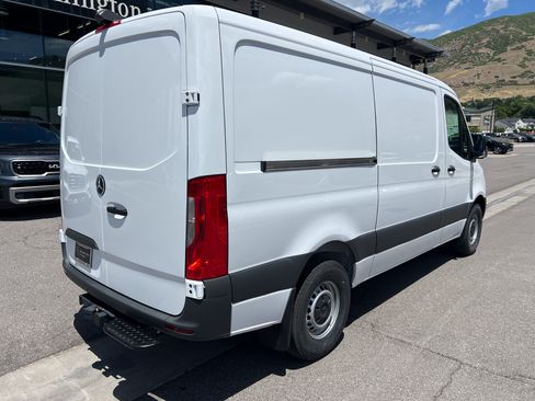 New 2026 Mercedes-Benz Sprinter 2500 image 11