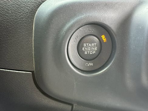 Certified 2018 Jeep Wrangler Unlimited Rubicon image 22