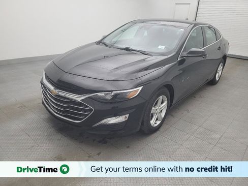 Used 2021 Chevrolet Malibu LS image 1
