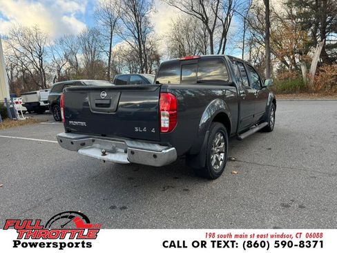 Used 2014 Nissan Frontier SL w/ SL Moonroof Package image 10