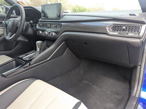 Used 2025 Acura Integra A-Spec image 9