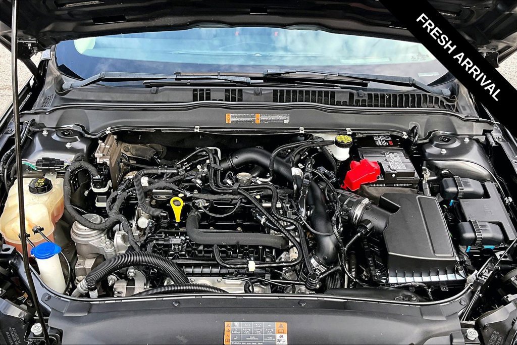 Used 2020 Ford Fusion SE FWD image 28