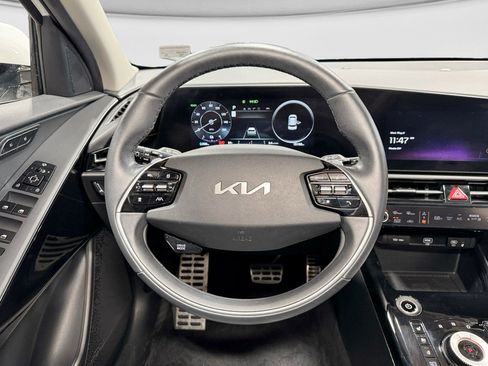 Used 2023 Kia Niro Wave FWD image 8