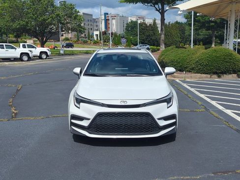 Certified 2024 Toyota Corolla SE w/ SE Premium Package FWD image 2