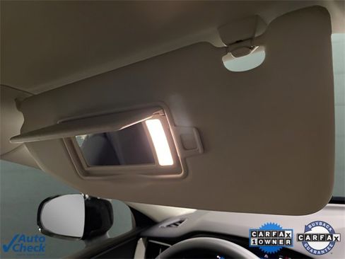 Used 2025 Volvo XC60 B5 Plus image 51