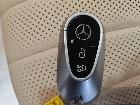 Certified 2023 Mercedes-Benz EQS 450+ 4MATIC SUV image 37