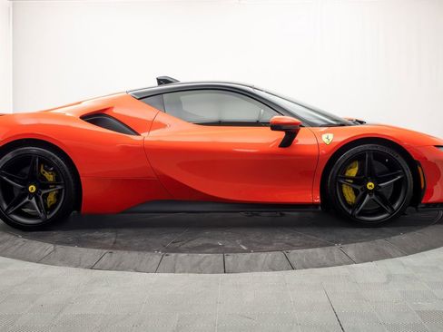 Used 2021 Ferrari SF90 Stradale AWD/4WD image 2