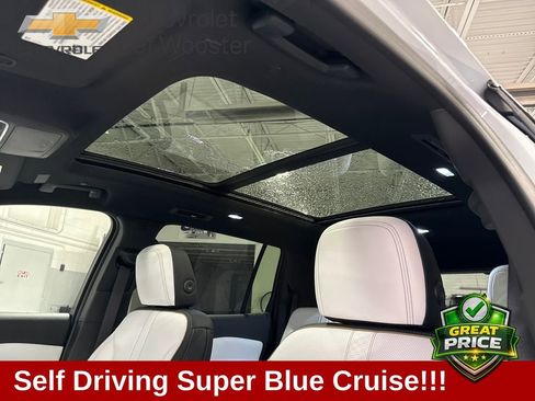 New 2026 Chevrolet Traverse High Country w/ LPO, Floor Liner Package AWD/4WD image 3