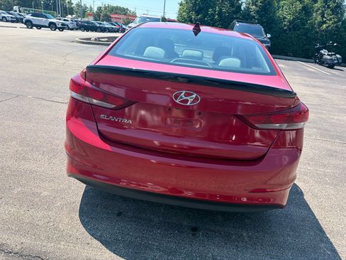 Used 2018 Hyundai Elantra Value Edition FWD image 4