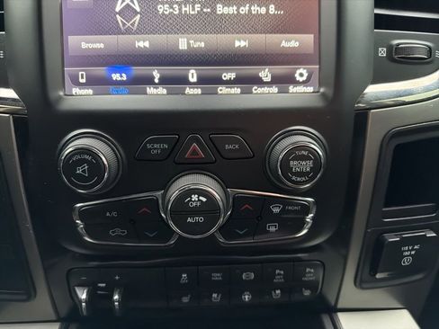 Used 2018 RAM 3500 Laramie w/ Sport Appearance Group image 32