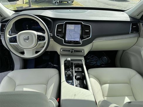 Certified 2024 Volvo XC90 T8 Plus image 2